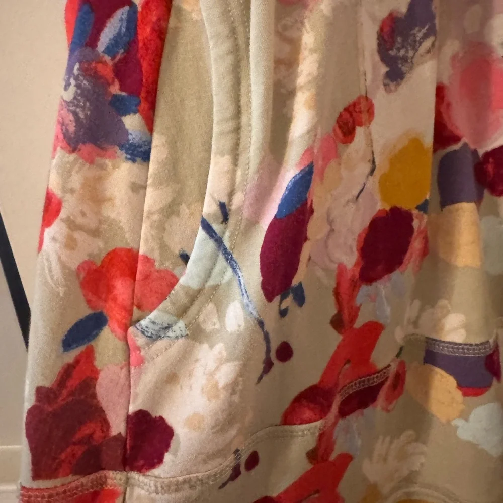 Evys Tree Floral Jacket Size L in EUC - Picture 4 of 6